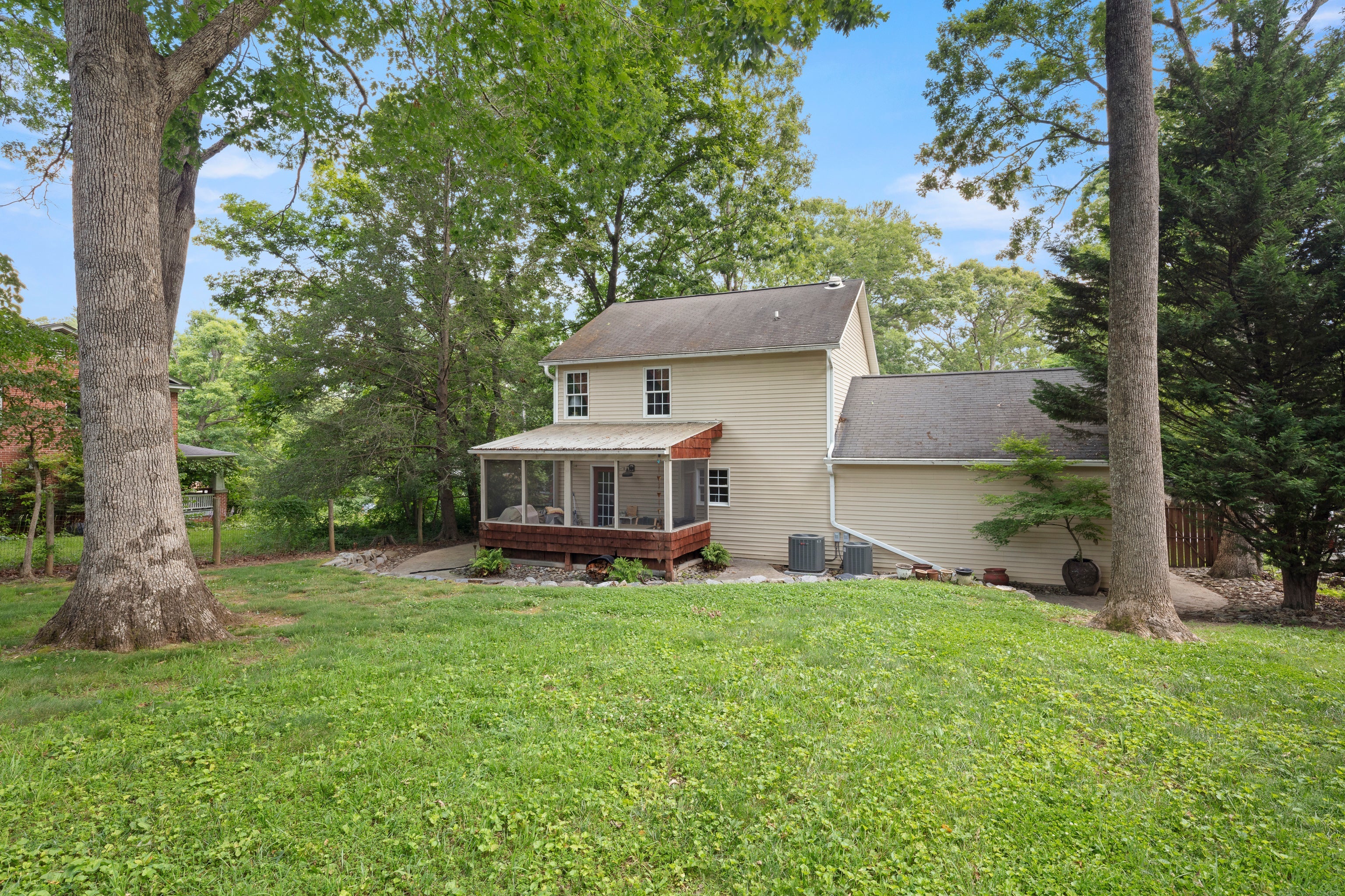 15 Graceland Pl